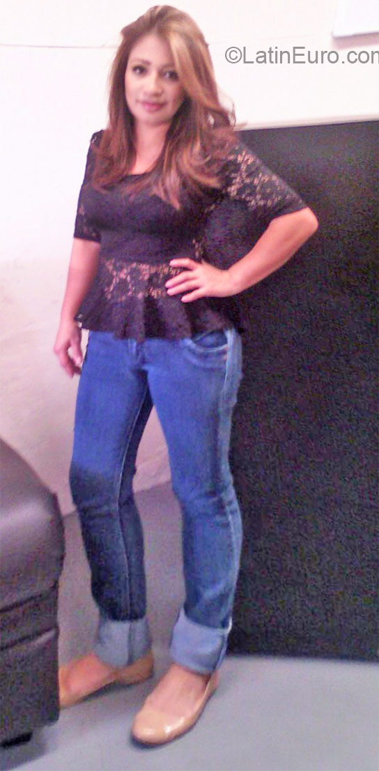 Date this georgeous Honduras girl Mabel from Tegucigalpa HN1922