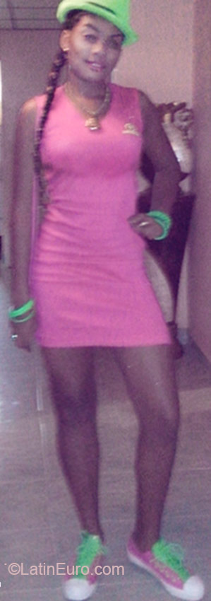 Date this young Panama girl Carmen from Panama City PA840