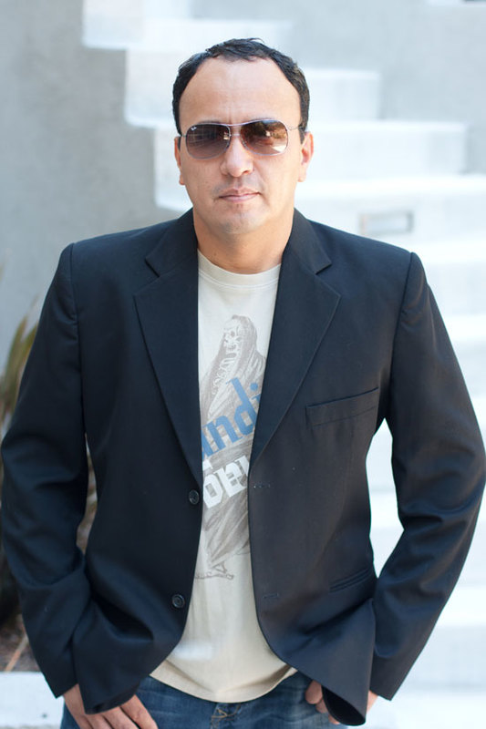 Date this funny United States man Ray from Los Angeles US16881