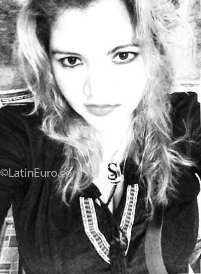 Date this lovely Honduras girl Sehira from Tegucigalpa HN1954