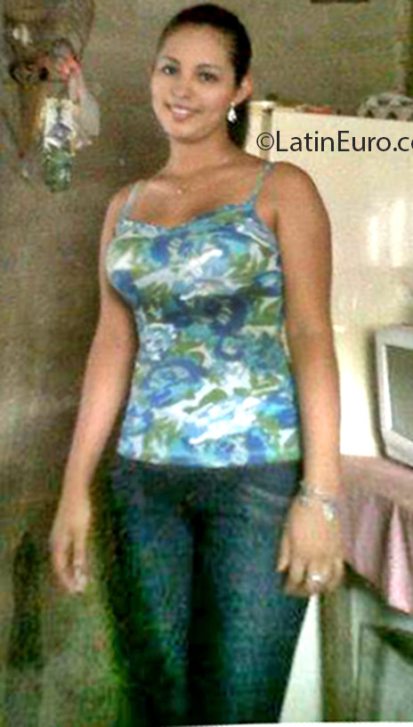 Date this charming Honduras girl Diana from San Pedro Sula HN1966