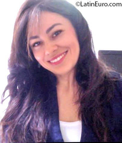 Date this nice looking Colombia girl Addy from Bogota CO18580