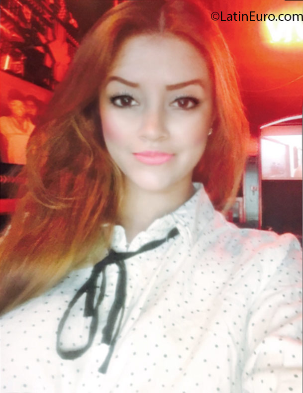 Date this lovely Panama girl Genisis from Panama City PA865