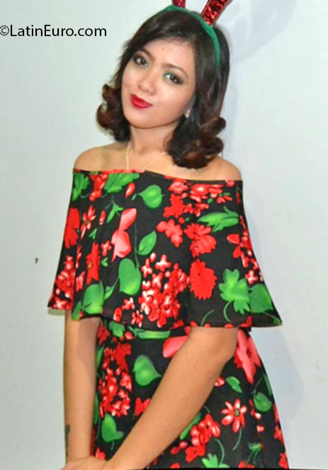 Date this exotic Philippines girl Jade from Pampanga PH866