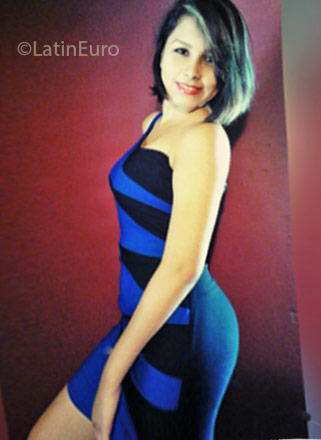 Date this happy Honduras girl Gisselle from San Pedro Sula HN2018
