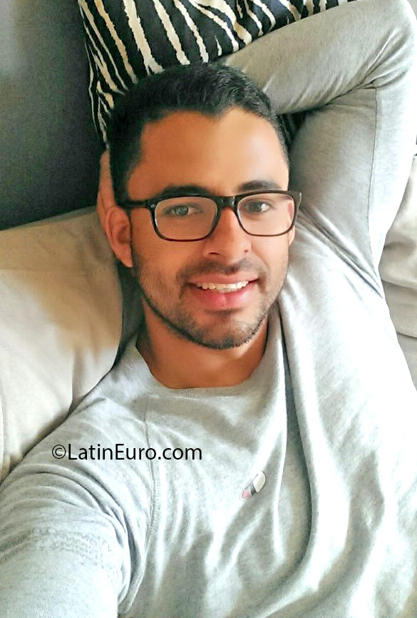 Date this georgeous Honduras man Lionel from Tegucigalpa HN2020