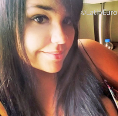 Date this nice looking Brazil girl Gabriela from Campo Grande BR9584