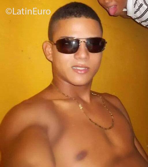 Date this stunning Colombia man Javier from Barranquilla CO18696
