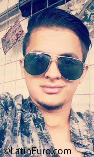 Date this cute Dominican Republic man Brayan from Tegucigalpa DO25269