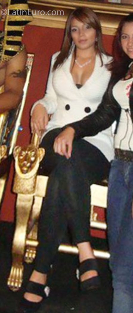 Date this tall Colombia girl Elizabeth from Medellin CO18801