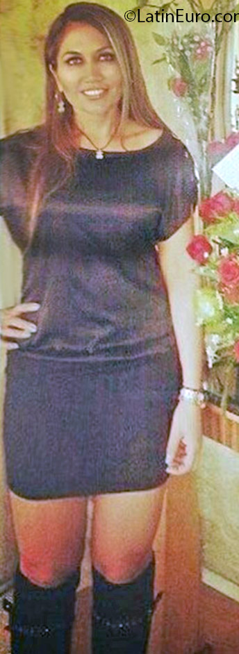 Date this nice looking Colombia girl Patty from Bogota CO18804