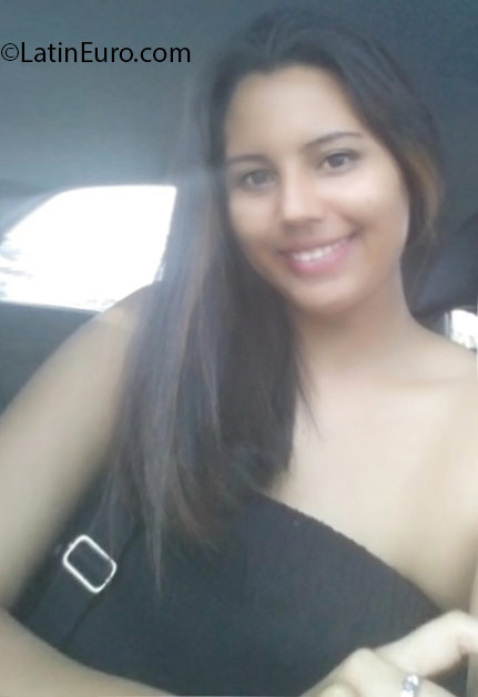 Date this stunning Panama girl Mily from David PA945