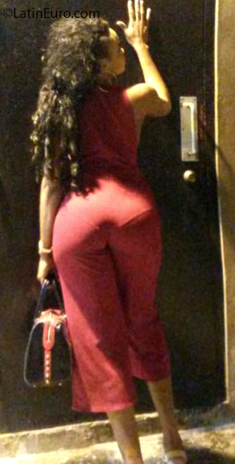 Date this cute Jamaica girl Blanket from Kingston JM2301