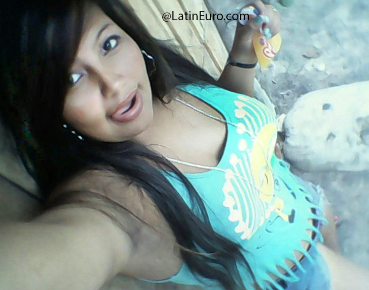 Date this passionate Honduras girl Keily from Tegucigalpa HN2129