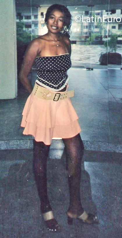 Date this fun Brazil girl Gevania from Rio De Janeiro BR9639