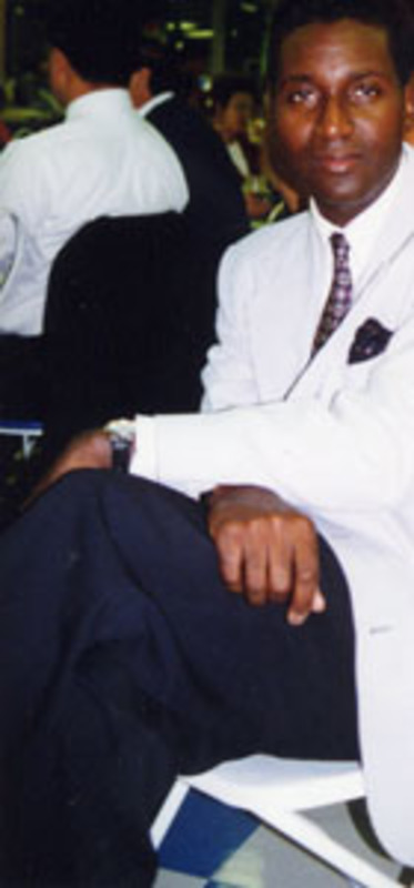 Date this young United States man Black from San Diego US17267