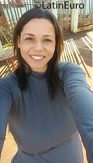 Date this young Brazil girl Josi from Toledo BR9645