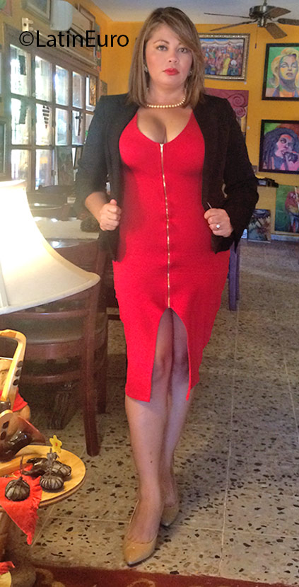 Date this sultry Honduras girl Alba from La Ceiba HN2149