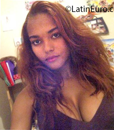 Date this hot Dominican Republic girl Rose from Santo Domingo DO25666