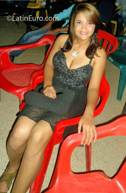 Date this delightful Panama girl Elvia from Panama City PA969