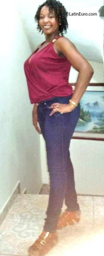 Date this fun Colombia girl Yeny from Cali CO18944