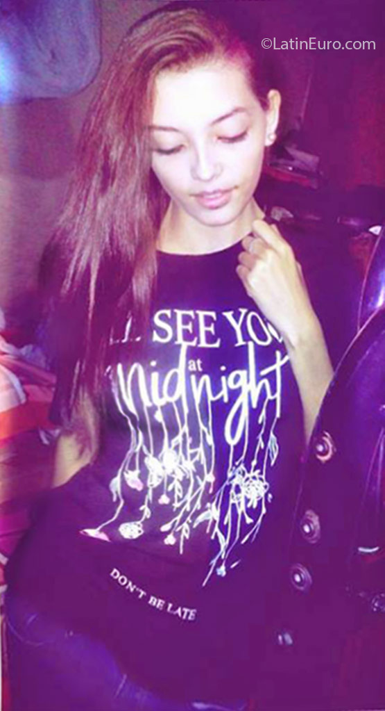 Date this beautiful Honduras girl Madeline from San Pedro Sula HN2184