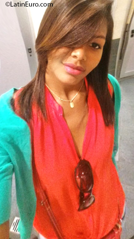 Date this charming Italy girl Mila04 from Brescia IT273