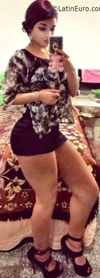 Date this young Honduras girl Angie from Tegucigalpa HN2200