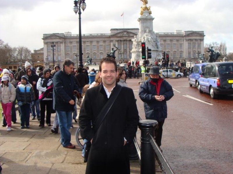 Date this sultry Malaysia man Albert from Bolton MY65