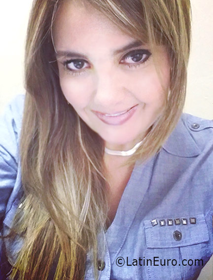 Date this hot Panama girl Mariam from Panama City PA999