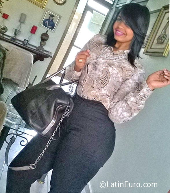 Date this young Dominican Republic girl Katherine from Santo Domingo DO25951
