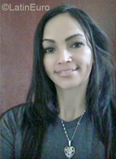 Date this tall Panama girl Liz from Panama PA1004