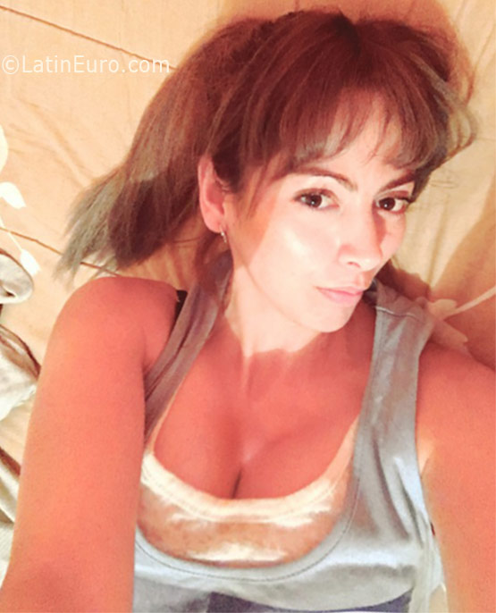 Date this cute Colombia girl Paola from Valledupar CO19045