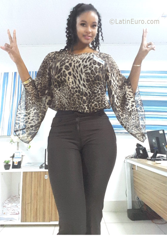 Date this funny Panama girl Marelys from Panama City PA1011