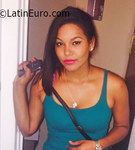 voluptuous Dominican Republic girl Nefertiti from Santo Domingo DO26132