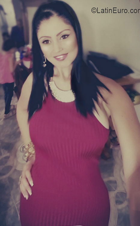 Date this happy Colombia girl Leidy from Medellin CO19120