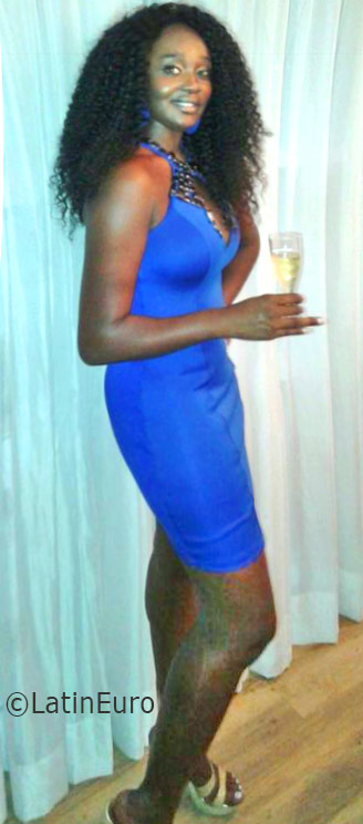 Date this young Brazil girl Tatiana from São Paulo BR9729