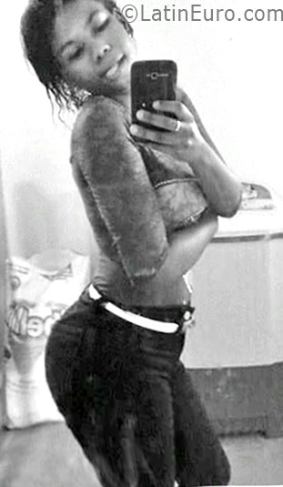 Date this fun Dominican Republic girl Darlen from Puerto Plata DO26190