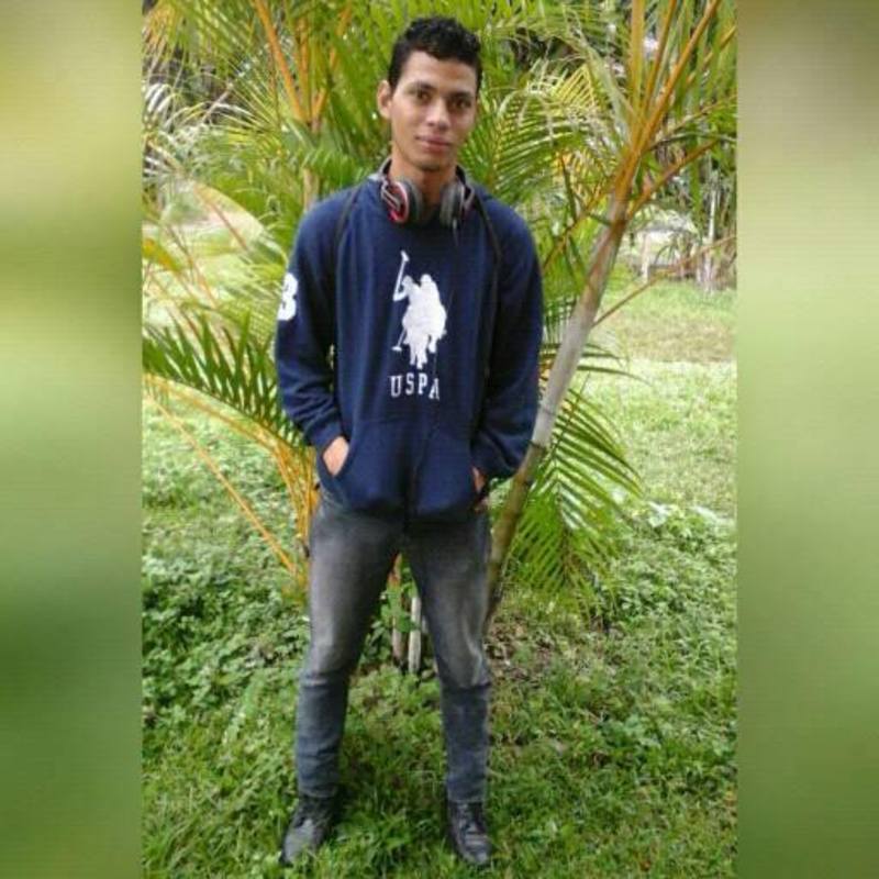 Date this young United States man Joel9876543 from Miami US17489