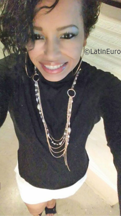 Date this sultry United States girl Wendy from Brooklyn US17494