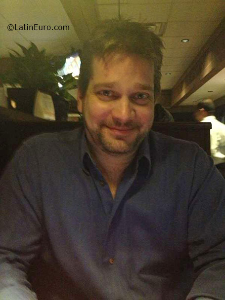 Date this hard body United States man Willybobby001 from California US17498