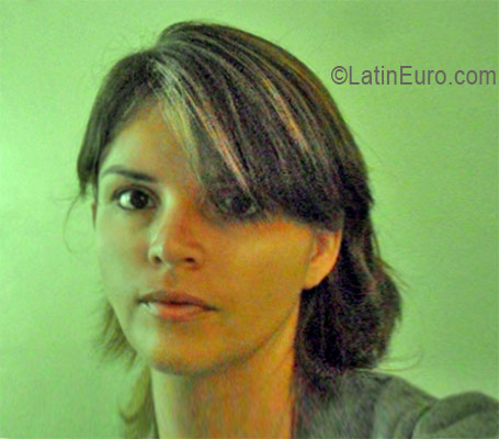 Date this charming Brazil girl Alessandra from Ituiutaba BR9732