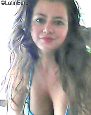 Date this stunning Colombia girl Blanca from Bogota CO19171