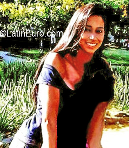 Date this good-looking Venezuela girl Maria eugenia from Caracas VE679