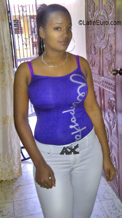 Date this hot Dominican Republic girl Mariela from San Francisco De Macoris DO26246