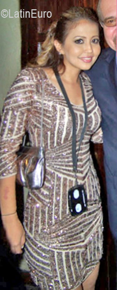 Date this sultry Venezuela girl Marlen from Valencia VE691