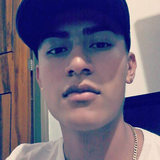 Date this nice looking Colombia man Daniel from Armenia CO19193