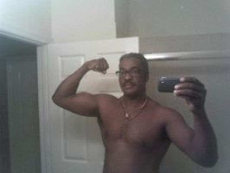 Date this athletic United States man Drafael from Miami US17537