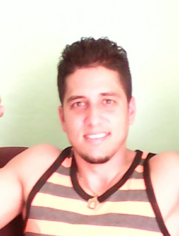 Date this young Cuba man Yoidel from Habana CU73