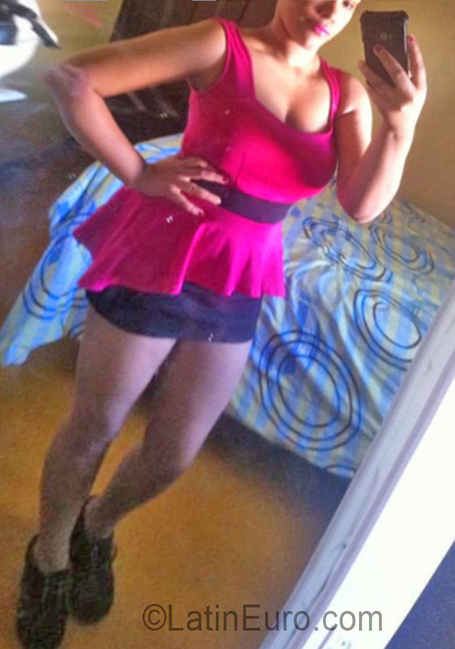 Date this pretty Dominican Republic girl Idiany from Santiago DO26314